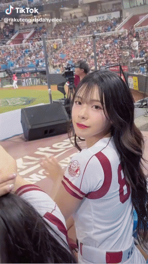 Download (2).gif